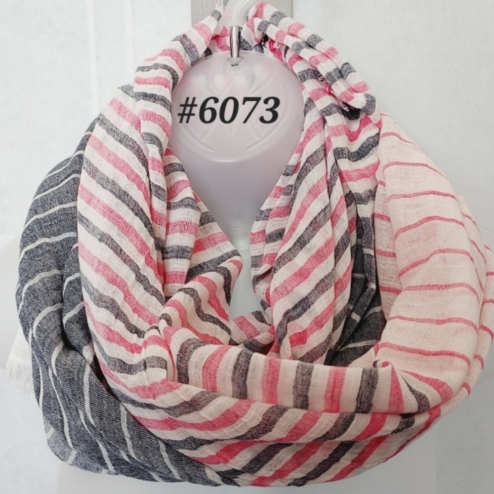 🤍🩵NWT! Gap scarf 32 x 80